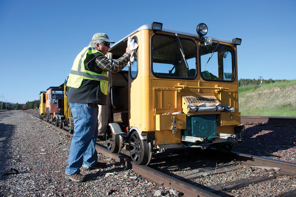 For ‘Motorcar’ Enthusiasts, Dreams Are Realized on the Rails