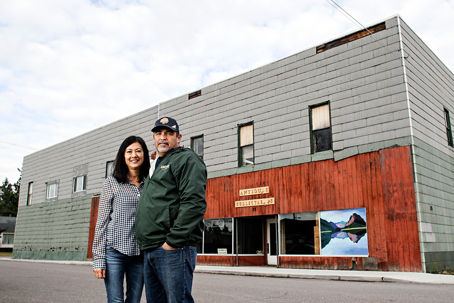 Mick Ruis and his wife Wendy, pictured in downtown Columbia Falls on Nov. 3, 2015. Greg Lindstrom | Flathead Beacon