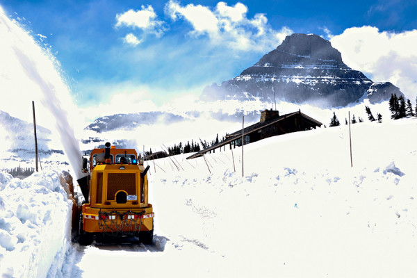 Plowing operations along Going-to-the-Sun Road in Glacier National Park in 2014. Courtesy Glacier National Park