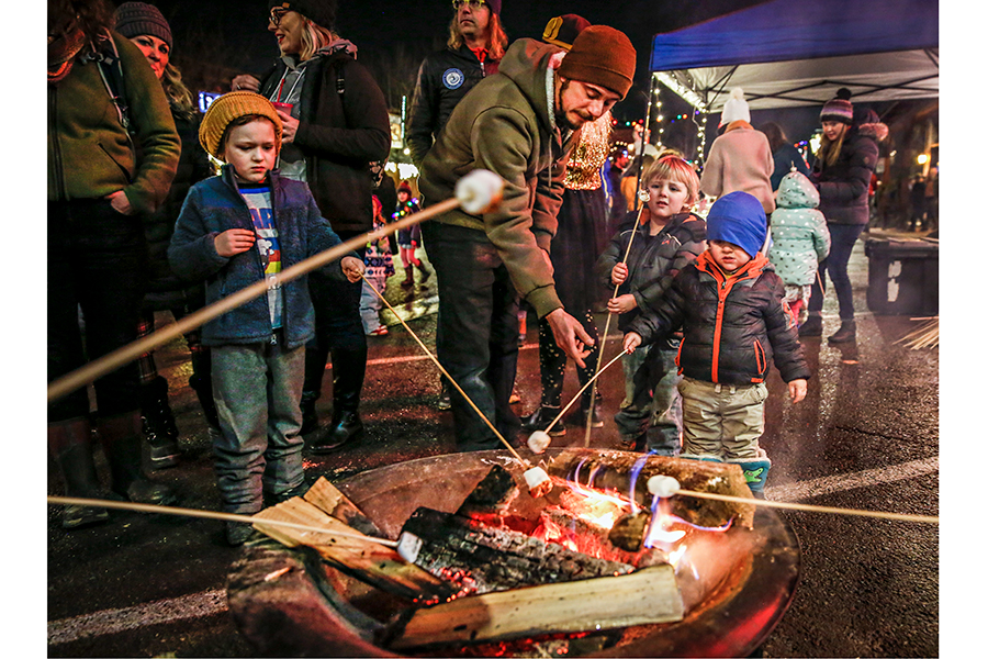 Photos Christmas Stroll Whitefish 2019 Flathead Beacon