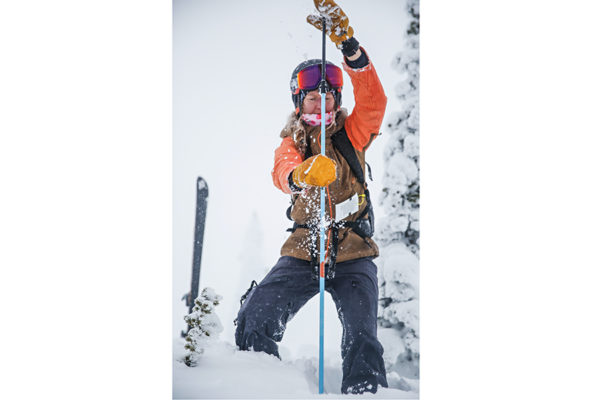 Women On The Snow: Empowering women to seek out backcountry and elevated  skiing experiences - Outdoor Families Magazine