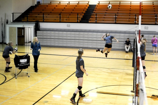 Flathead Edges Glacier, Advances to State Volleyball Semifinals