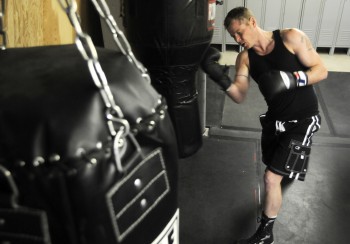 Uhde Returns to Boxing Ring at ‘Friday Night Fights’