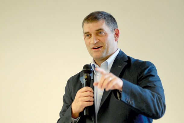 Lavin Seeks to Expand 24/7 Sobriety Program