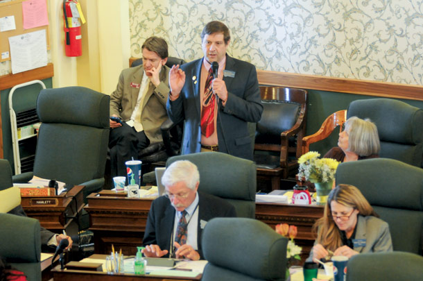 With GOP Senate Rift, Hints of Republican-Democrat Coalition Emerge