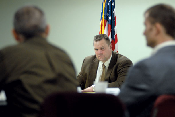 At ‘Jobs Roundtable,’ Tester Gets an Earful of Local Economic Woes