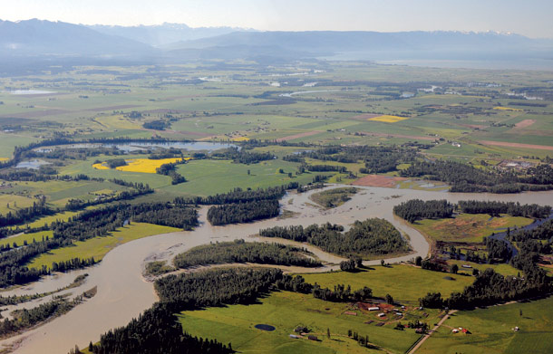 County Commission Harbors Concern for Water Compact