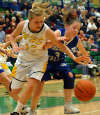 Whitefish Girls Run Past Columbia Falls